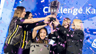 Women teams in CS:GO: Astralis vs NIP