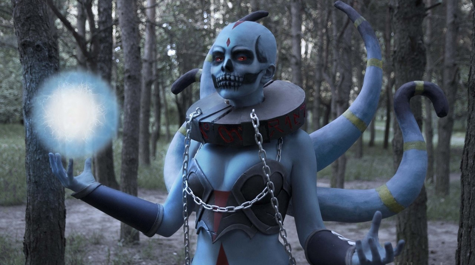 Dota 2 Lich female cosplay by Kleophina