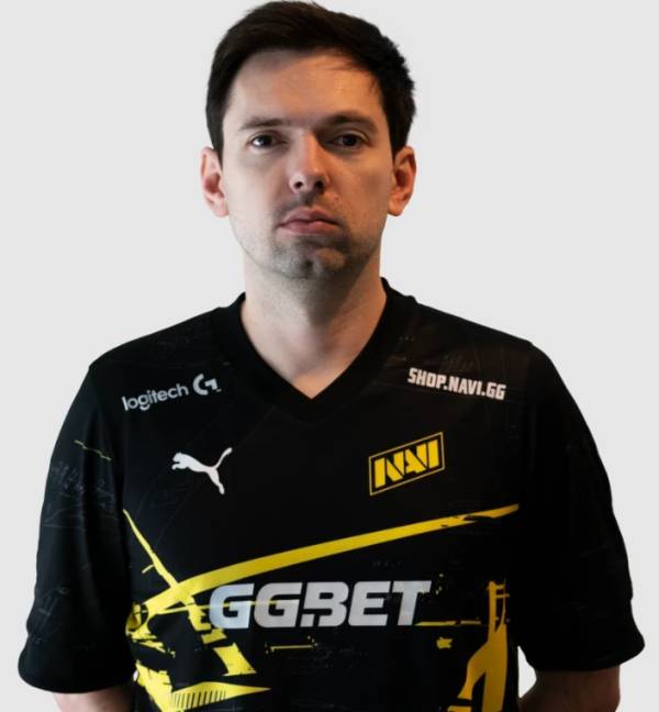 How Rich is NaVi in 2025? CS:GO/CS2 Player Salaries, Earnings & Net Worth