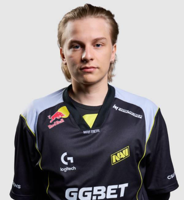 How Rich is NaVi in 2025? CS:GO/CS2 Player Salaries, Earnings & Net Worth