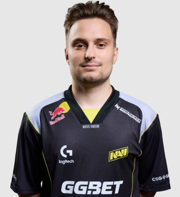 How Rich is NaVi in 2025? CS:GO/CS2 Player Salaries, Earnings & Net Worth