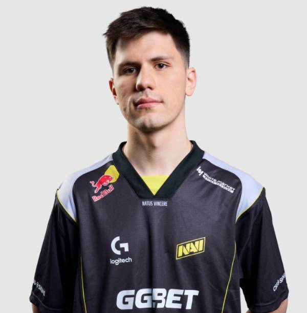 How Rich is NaVi in 2025? CS:GO/CS2 Player Salaries, Earnings & Net Worth
