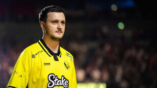 Mezii Calls for Enhanced Team Play Amid Performance Scrutiny