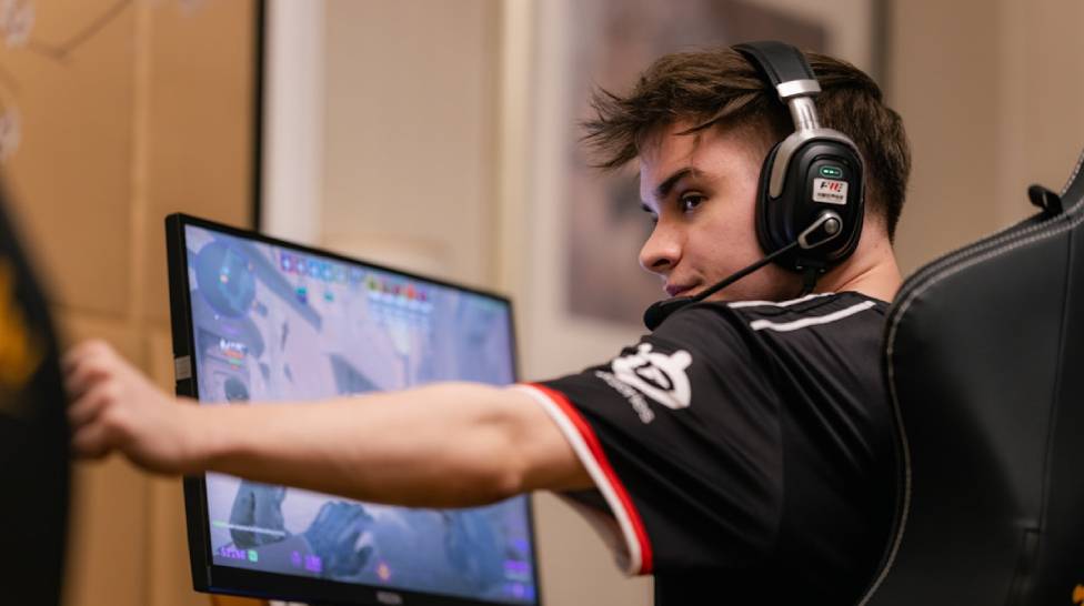 FaZe Clan Stumbles in Opening Match Against FUT at Champions Autumn Cup