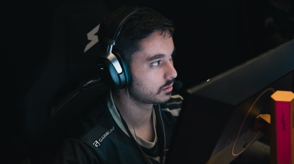 Gaimin Gladiators End Contract with Felps