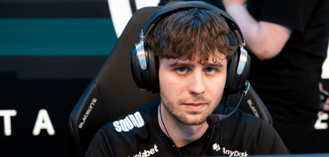 9INE Officially Benches Player bnox, Announces Search for Replacement