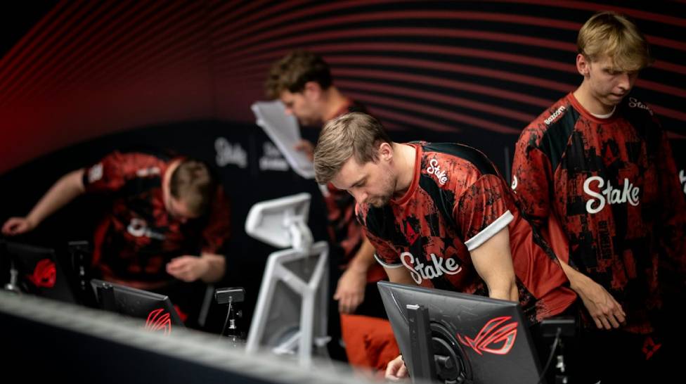 Astralis Plans Major Team Changes, Duo Set to Be Replaced
