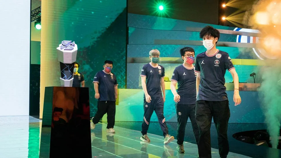 PSG.LGD becomes TI-11 favorite by stomping Team Spirit in Riyadh Masters 2022